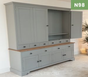 6FT TV DRESSER WITH BIFOLDING DOORS